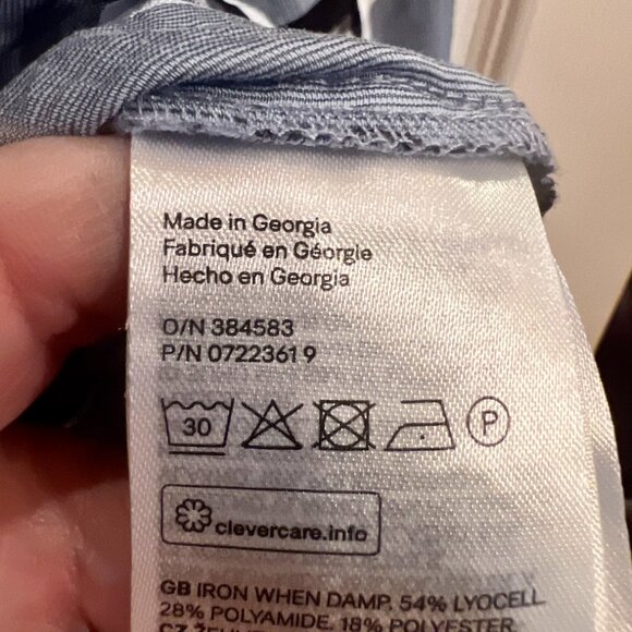 H&M Long Sleeve Ruffled Button Down Too with Shades of Blue Crinkle Material. - Picture 5 of 6